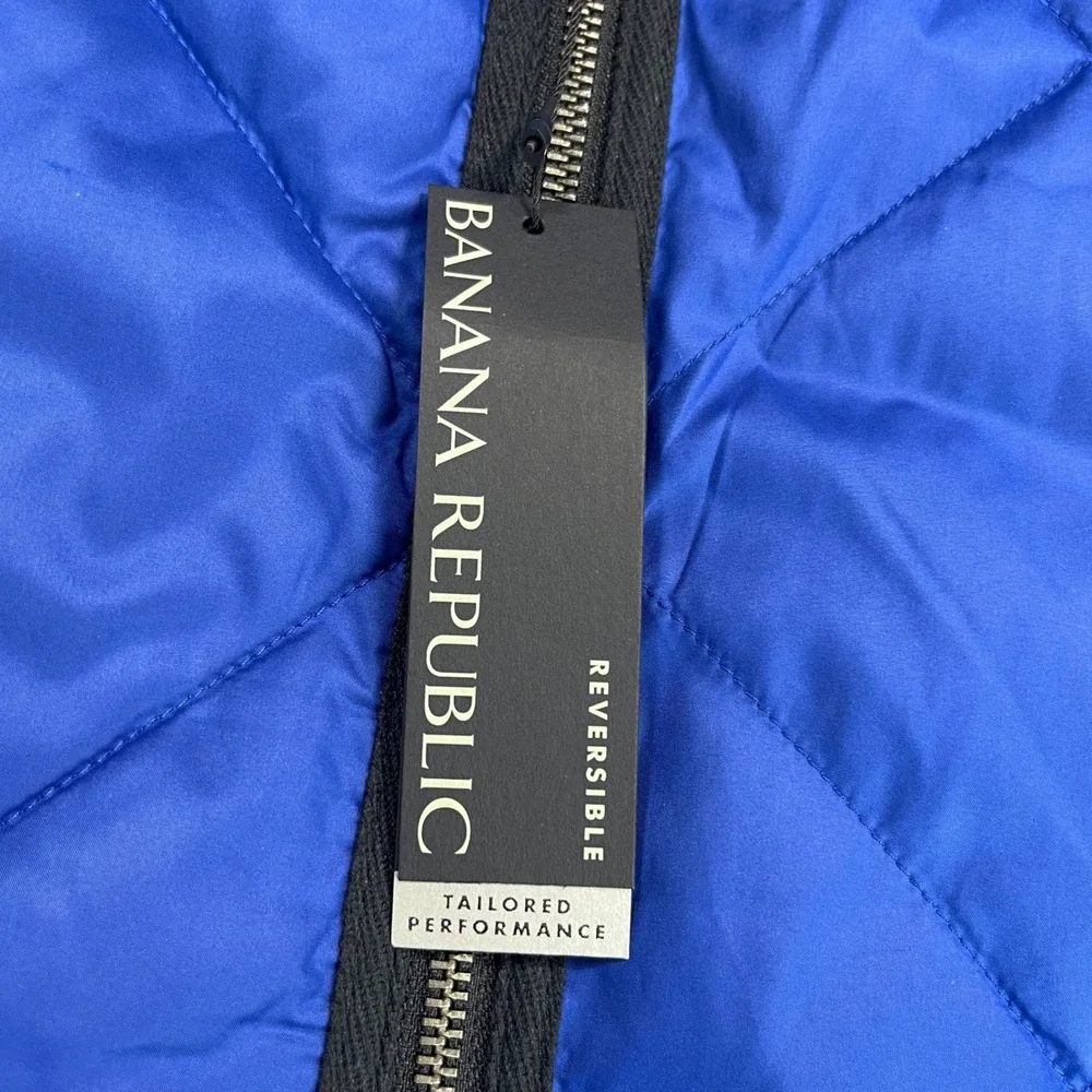 Banana Republic Reversible Quilted Puffer Performance Vest Mens M Black Blue NWT